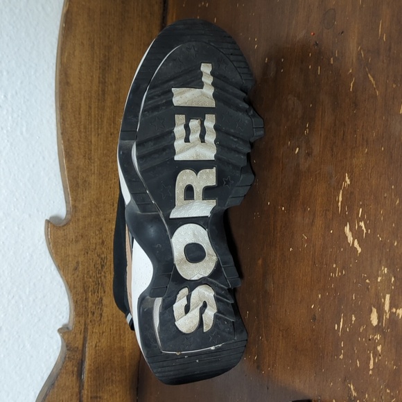 Sorel Kinetic Impact Caribou Boots Sz. 8.5 Black & Gray With Tan Accent - Picture 6 of 6